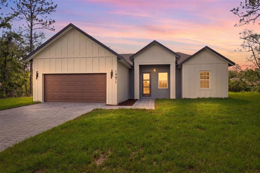 Front exterior of a new home in , Ocala, FL, highlighting curb appeal (Image 21). Front exterior of a new home in , Ocala, FL, highlighting curb appeal (Image 21).