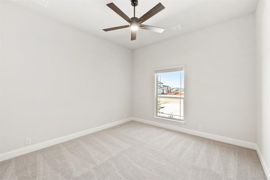 Spacious, unfurnished interior of a new home in Parks at Panchasarp Farms, Burleson (Image 15).