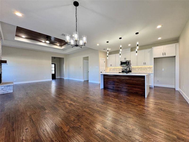 Spacious, unfurnished interior of a new home in , Gun Barrel City (Image 27). Spacious, unfurnished interior of a new home in , Gun Barrel City (Image 27).