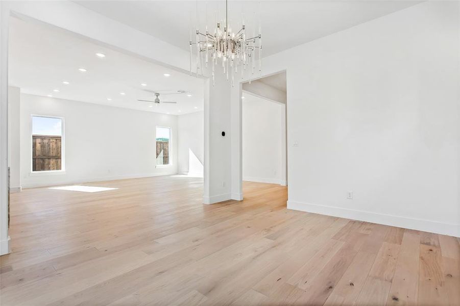 Spacious, unfurnished interior of a new home in , Richardson (Image 38).