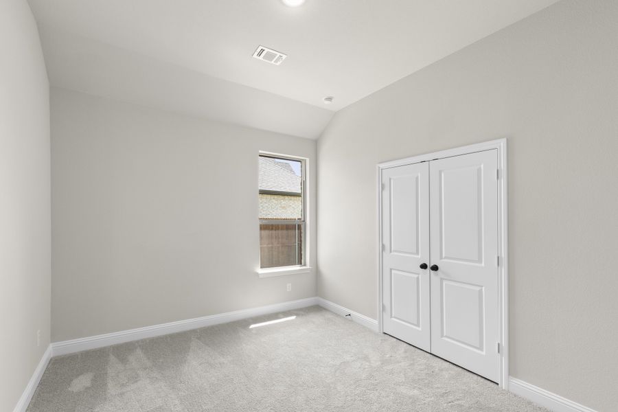 Spacious, unfurnished interior of a new home in Lovers Landing, Forney (Image 24).