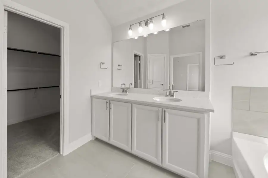 Furnished interior view inside a new home in Sutton Fields, Celina (Image 9).