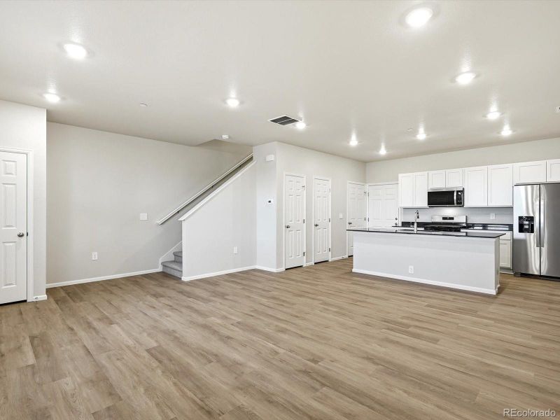 Spacious, unfurnished interior of a new home in , Windsor (Image 15).