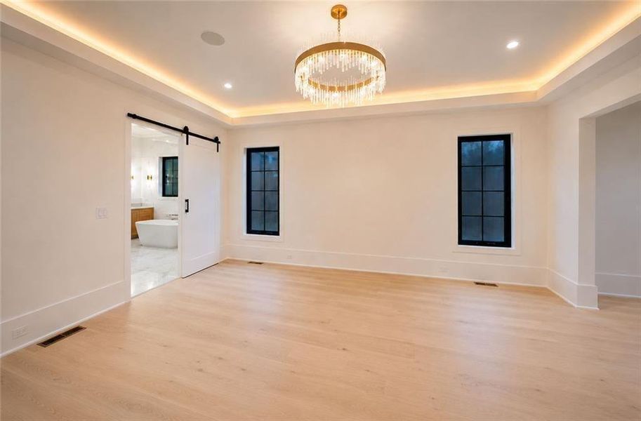 Spacious, unfurnished interior of a new home in , Alpharetta (Image 69). Spacious, unfurnished interior of a new home in , Alpharetta (Image 69).