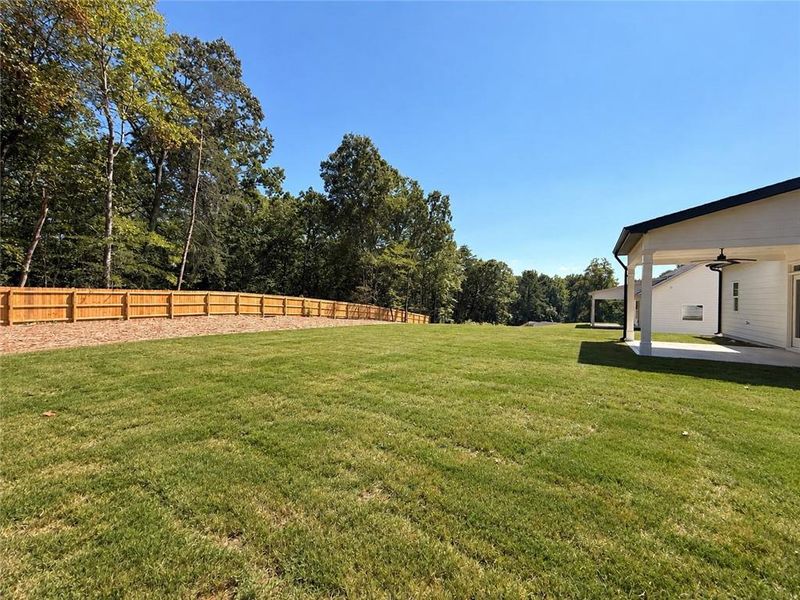 Exterior details and patio area of a home in , Gainesville (Image 25).