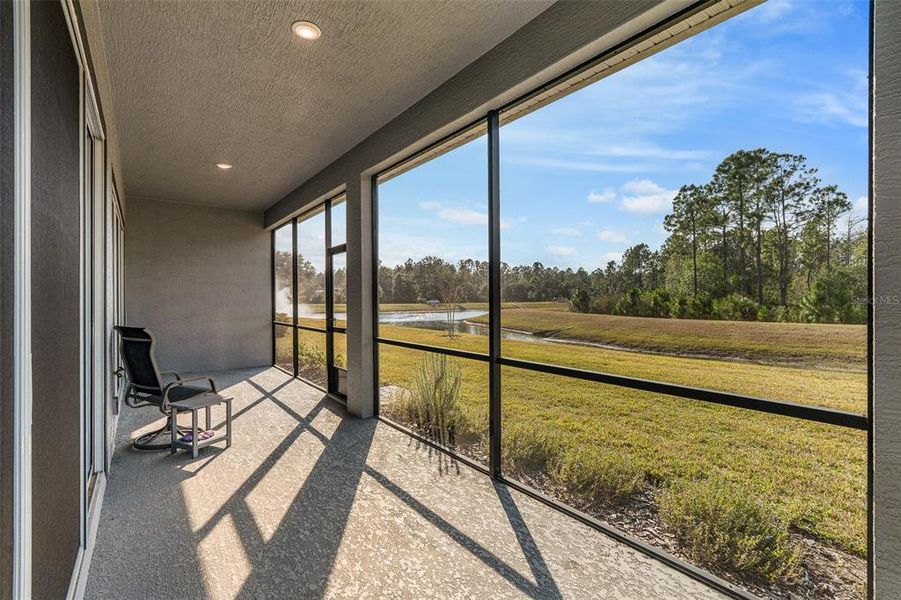 Exterior details and patio area of a home in , Ormond Beach (Image 25).