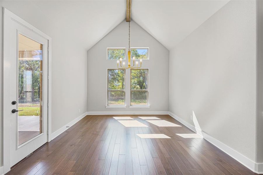 Spacious, unfurnished interior of a new home in Waterfall Ranch - 1 Acre Lots, Waxahachie (Image 24). Spacious, unfurnished interior of a new home in Waterfall Ranch - 1 Acre Lots, Waxahachie (Image 24).