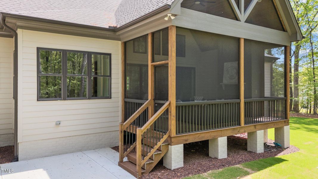 15-web-or-mls-dji_fly_20250414_121446_00