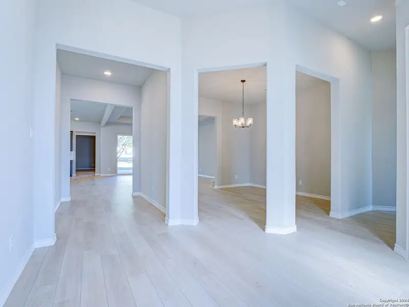 Spacious, unfurnished interior of a new home in Potranco Oaks, Castroville (Image 11). Spacious, unfurnished interior of a new home in Potranco Oaks, Castroville (Image 11).