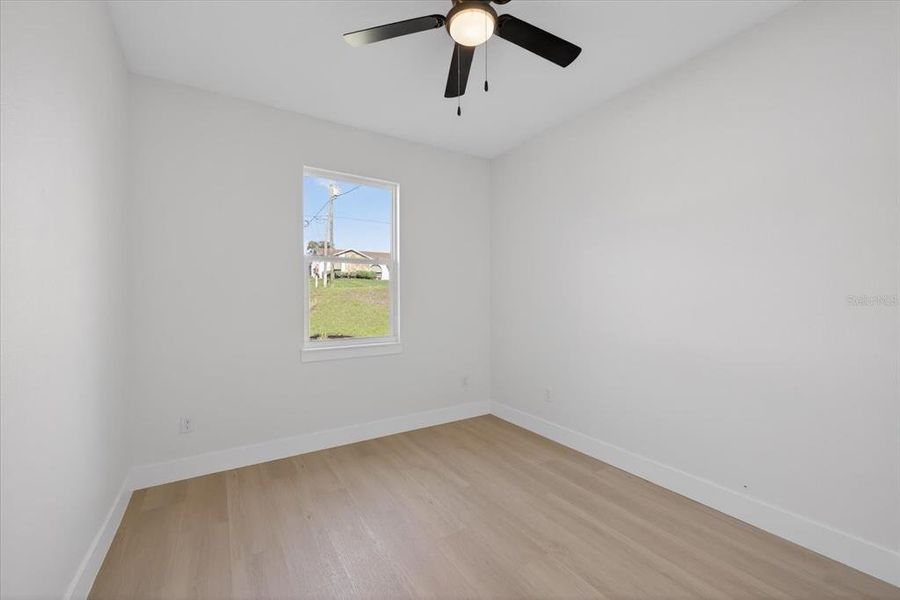 Spacious, unfurnished interior of a new home in , Spring Hill (Image 33).