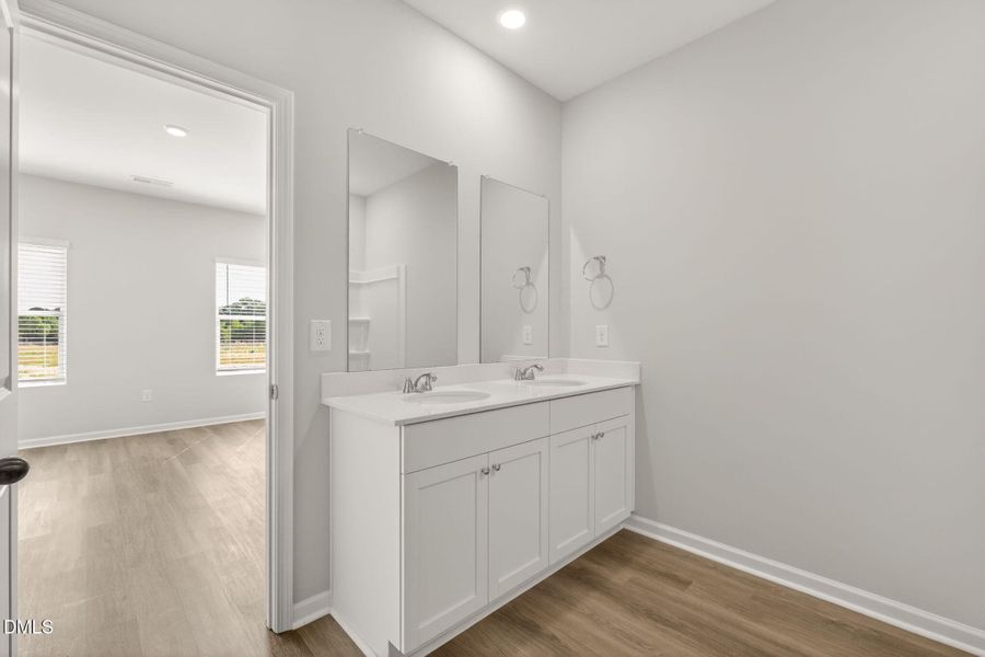 35-web-or-mls-DSC07674 35-web-or-mls-DSC07674