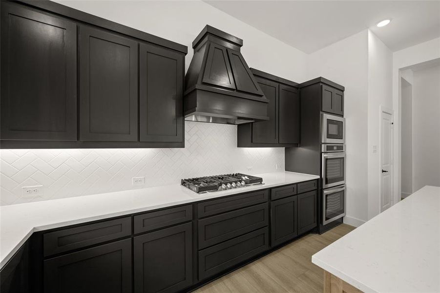 317 Willie- Kitchen-3