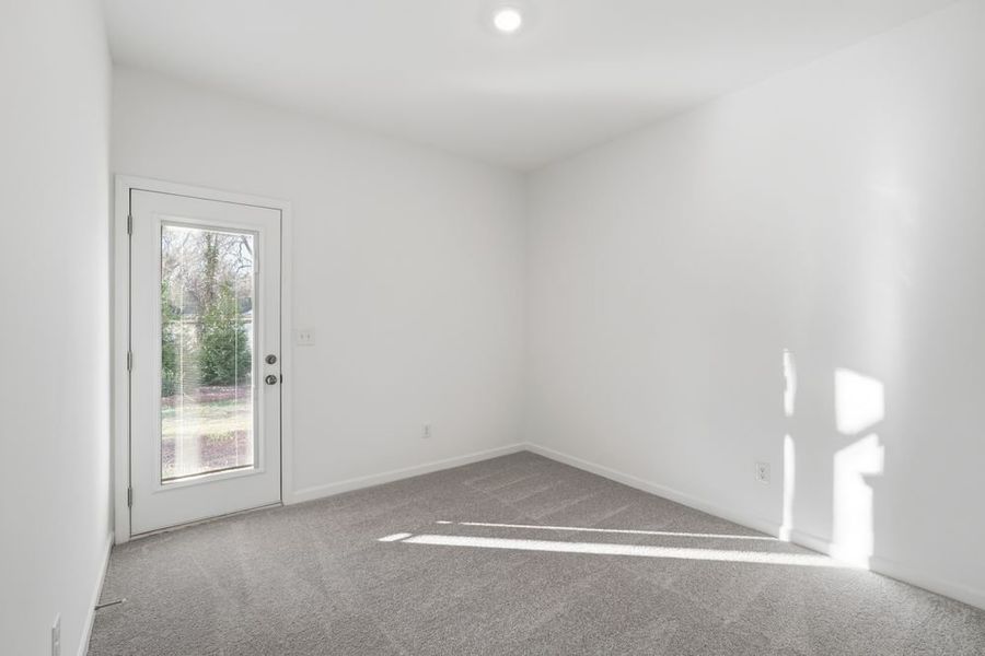 Spacious, unfurnished interior of a new home in Somerset at Veterans Memorial, Mableton (Image 27).