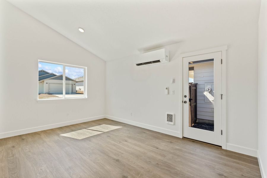Spacious, unfurnished interior of a new home in Feather Ridge, Redmond (Image 11). Spacious, unfurnished interior of a new home in Feather Ridge, Redmond (Image 11).