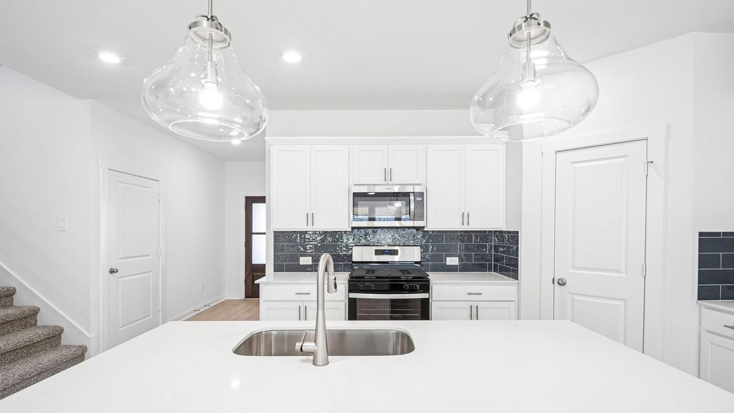 Furnished interior view inside a new home in Rosenbusch Ranch, Leander (Image 9).