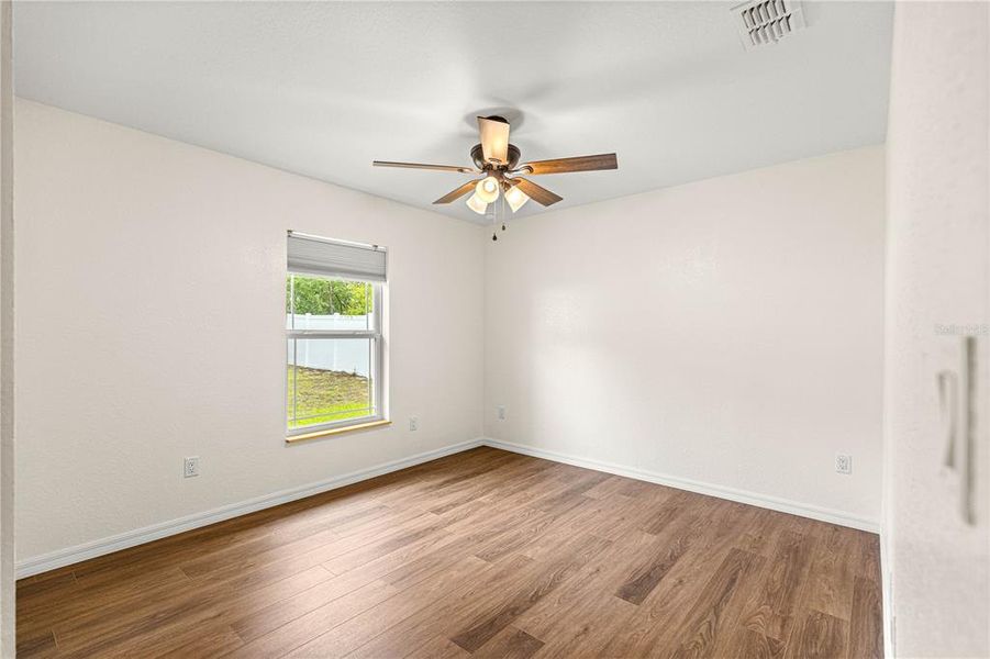 Spacious, unfurnished interior of a new home in , Ocala (Image 34).