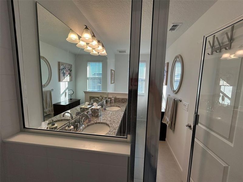 Furnished interior view inside a new home in , Winter Garden (Image 48).