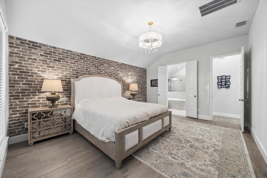 Furnished interior view inside a new home in Sienna, Missouri City (Image 31).