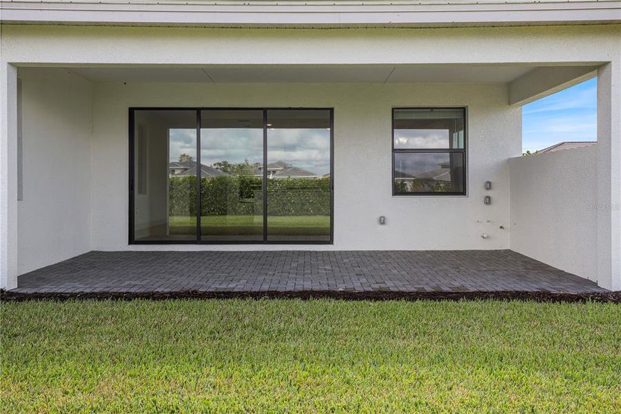 Exterior details and patio area of a home in Cresswind Lakewood Ranch, Lakewood Ranch (Image 4). Exterior details and patio area of a home in Cresswind Lakewood Ranch, Lakewood Ranch (Image 4).