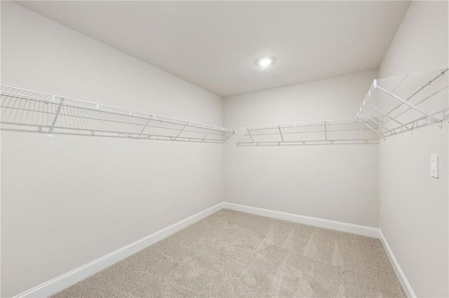 Spacious, unfurnished interior of a new home in River Pointe, Monroe (Image 30).