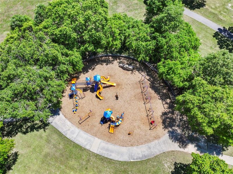 Community amenities in , Snellville (Image 60).
