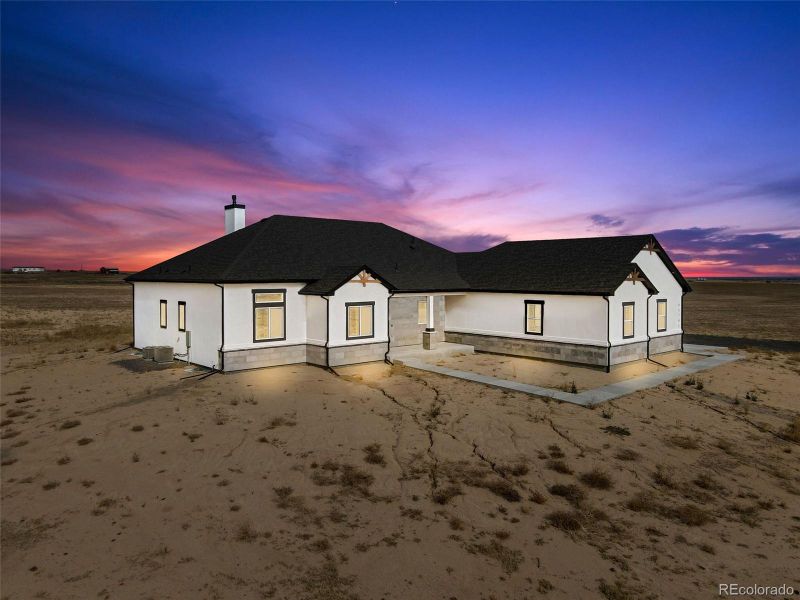 Exterior details and patio area of a home in , Strasburg (Image 20).