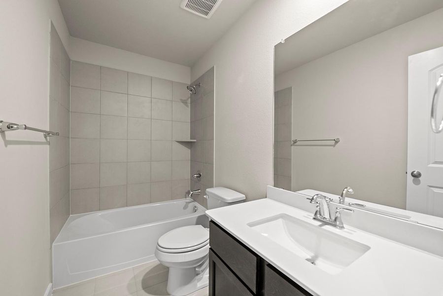 Whether you’re hosting family and friends or for the kiddos, our secondary bathrooms invite you to relax, refresh, and feel right at home. Whether you’re hosting family and friends or for the kiddos, our secondary bathrooms invite you to relax, refresh, and feel right at home.