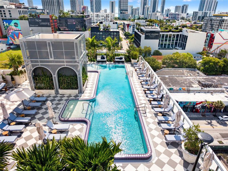 Condo located in Miami, FL showcasing its design and architecture (Image 33).