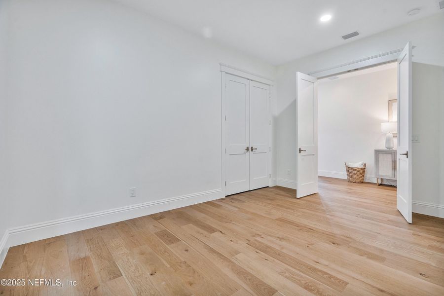 Spacious, unfurnished interior of a new home in , St. Augustine (Image 74).