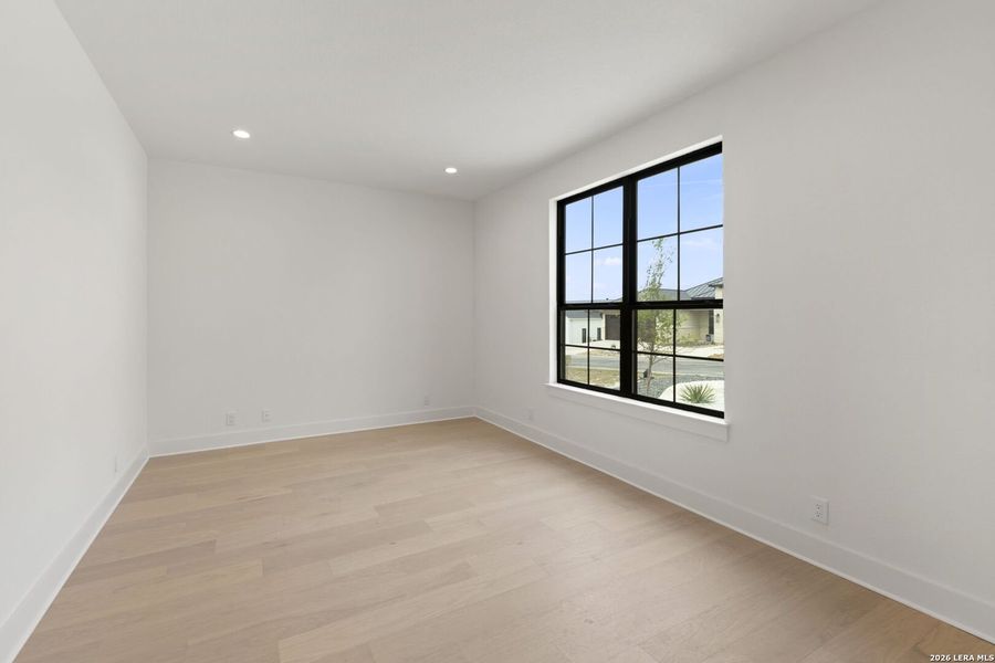 Spacious, unfurnished interior of a new home in , Boerne (Image 24).