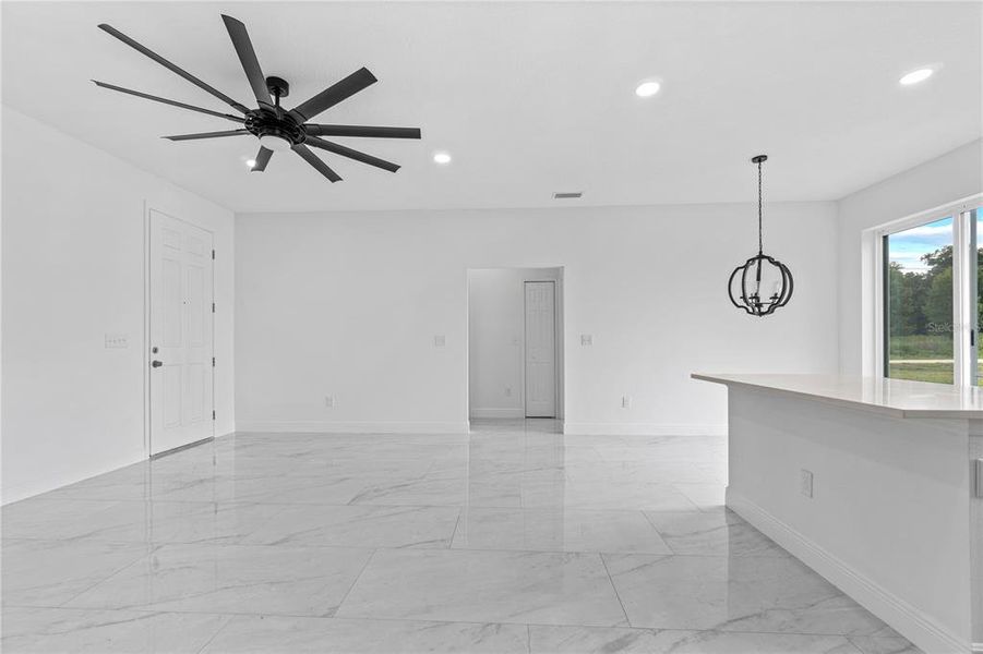 Spacious, unfurnished interior of a new home in , Summerfield (Image 12).