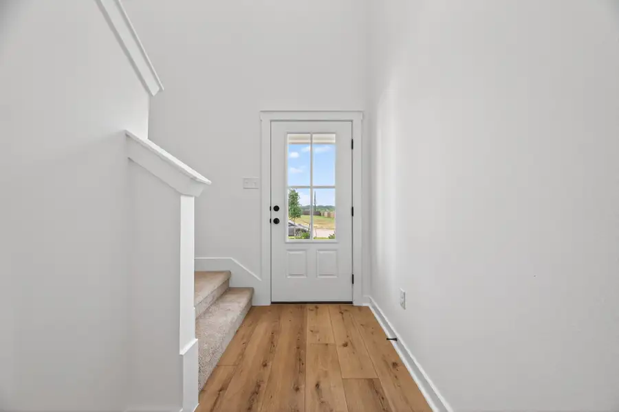 Spacious, unfurnished interior of a new home in Mostyn Springs, Magnolia (Image 17).