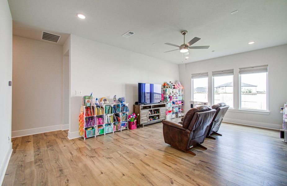 Furnished interior view inside a new home in , Manvel (Image 45).