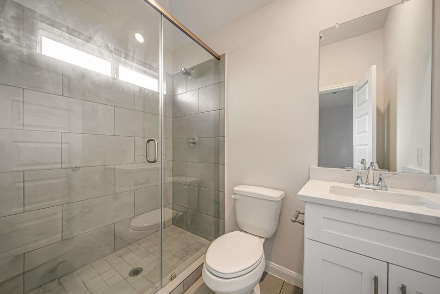 Ensuite Bath for Bedroom 4
