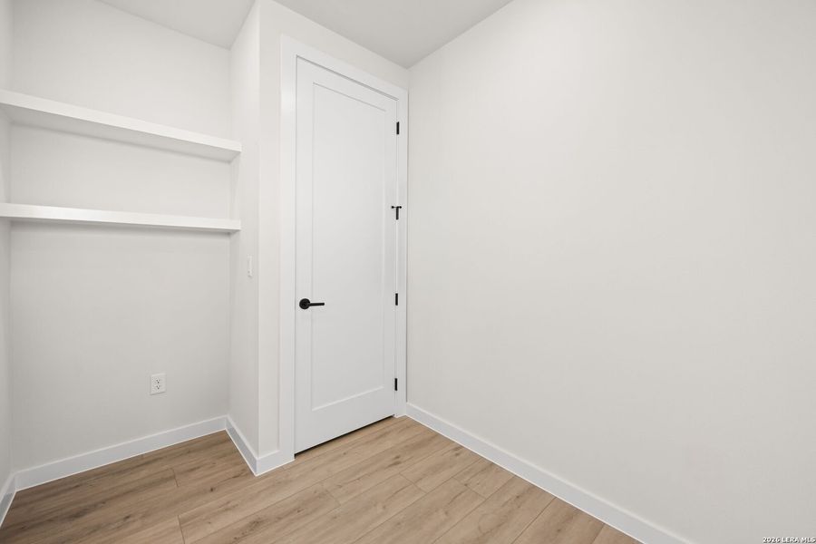 Spacious, unfurnished interior of a new home in , New Braunfels (Image 23).