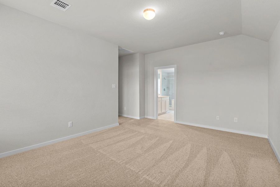 Spacious, unfurnished interior of a new home in Cypresswood Landing, Humble (Image 22).