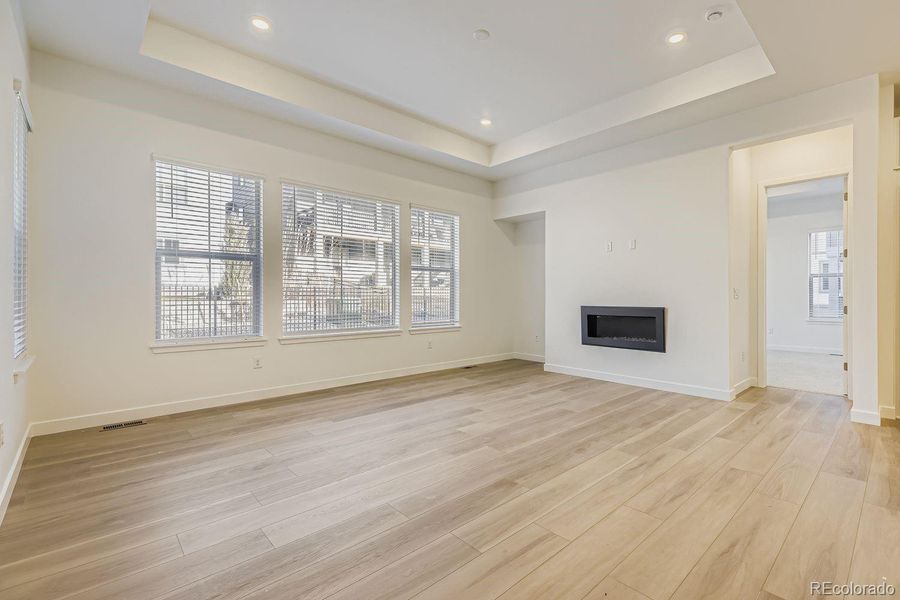 Spacious, unfurnished interior of a new home in Red Rocks Ranch: The Grand Collection, Morrison (Image 10). Spacious, unfurnished interior of a new home in Red Rocks Ranch: The Grand Collection, Morrison (Image 10).