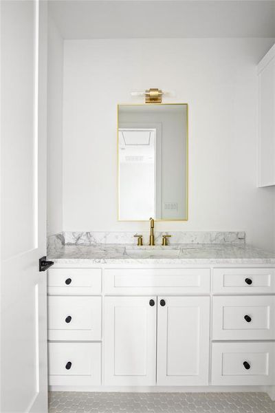 Furnished interior view inside a new home in , Dallas (Image 29).