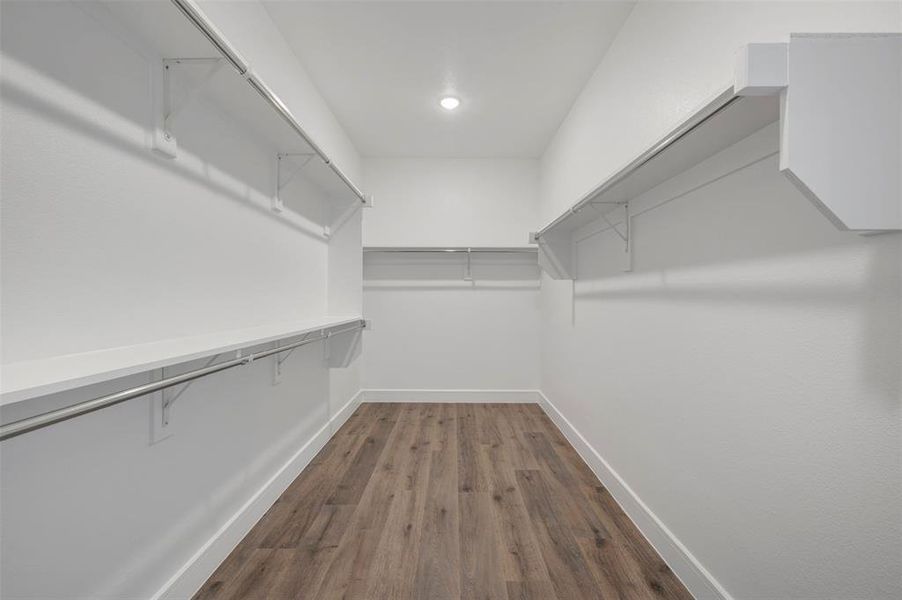 Spacious, unfurnished interior of a new home in Timberbrook, Justin (Image 21).