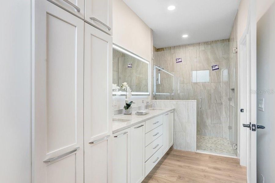 Furnished interior view inside a new home in , Tampa (Image 5).