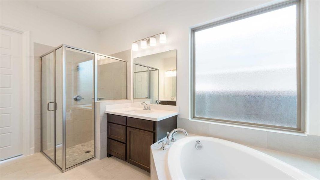 Furnished interior view inside a new home in Trinity Falls 45', McKinney (Image 15). Furnished interior view inside a new home in Trinity Falls 45', McKinney (Image 15).