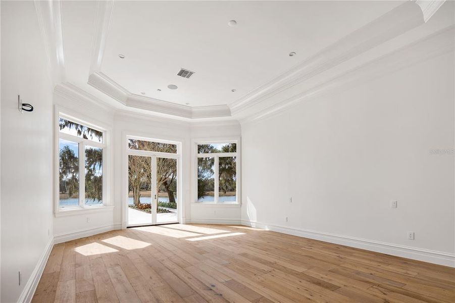 Spacious, unfurnished interior of a new home in , Ocala (Image 29).