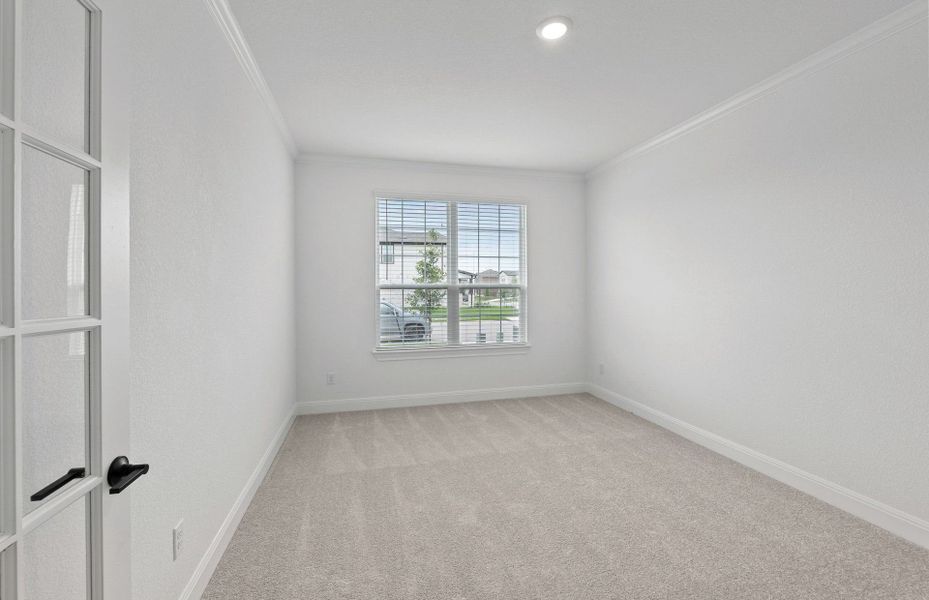 Spacious, unfurnished interior of a new home in Lagos, Manor (Image 39).