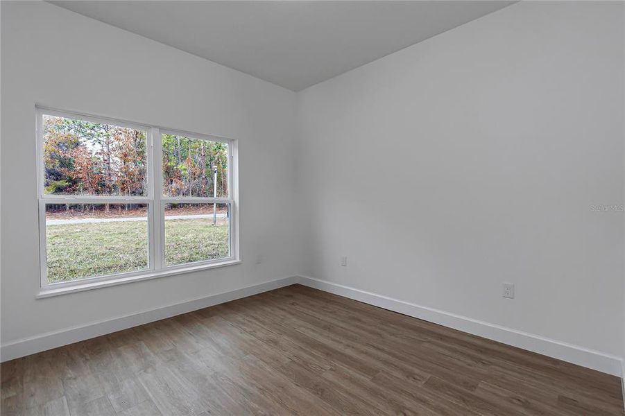 Spacious, unfurnished interior of a new home in , Ocala (Image 29).
