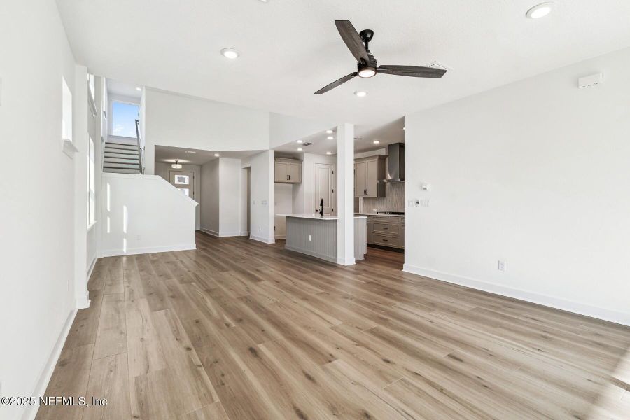 Spacious, unfurnished interior of a new home in Evergreen Island at Silverleaf - Classic, St. Augustine (Image 16).