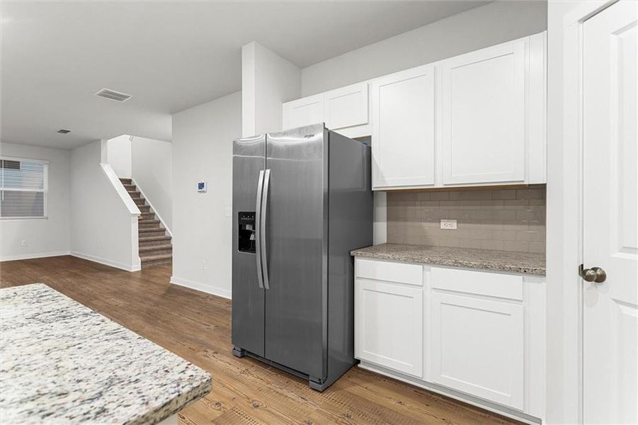 Furnished interior view inside a new home in , Grayson (Image 17).