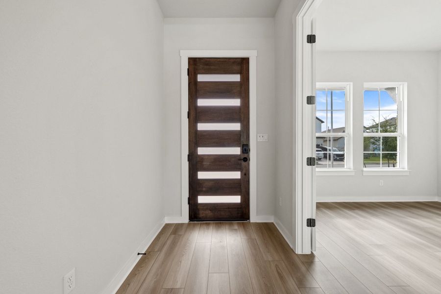 Spacious, unfurnished interior of a new home in Lagos Reserve, Manor (Image 22). Spacious, unfurnished interior of a new home in Lagos Reserve, Manor (Image 22).