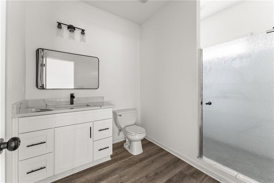 Furnished interior view inside a new home in , Gainesville (Image 5).