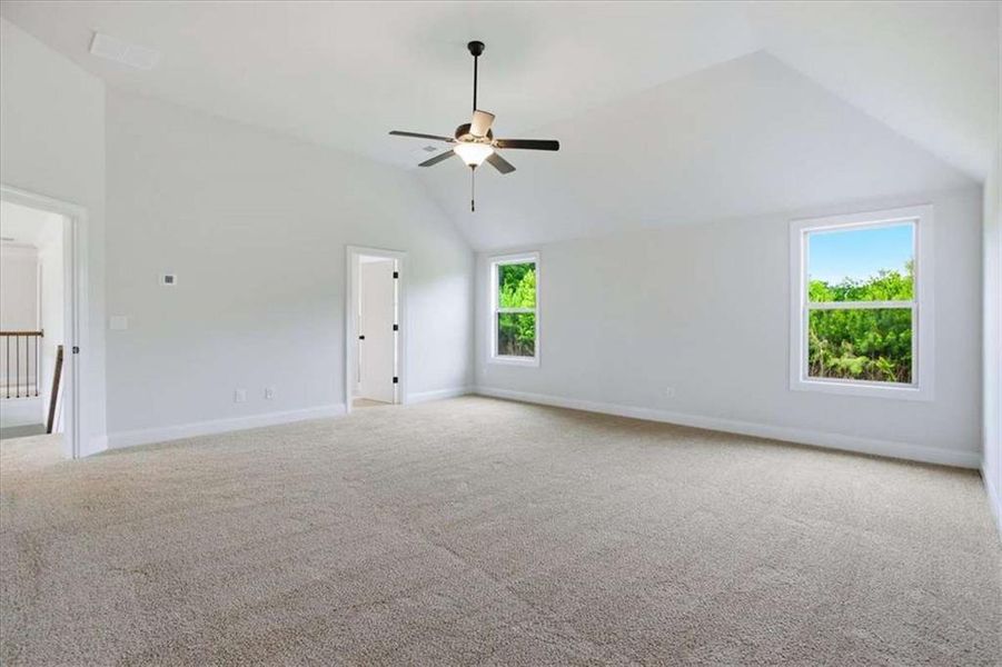 Spacious, unfurnished interior of a new home in , Stockbridge (Image 34).