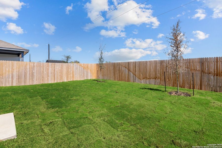 Exterior details and patio area of a home in Cinco Lakes, San Antonio (Image 19). Exterior details and patio area of a home in Cinco Lakes, San Antonio (Image 19).